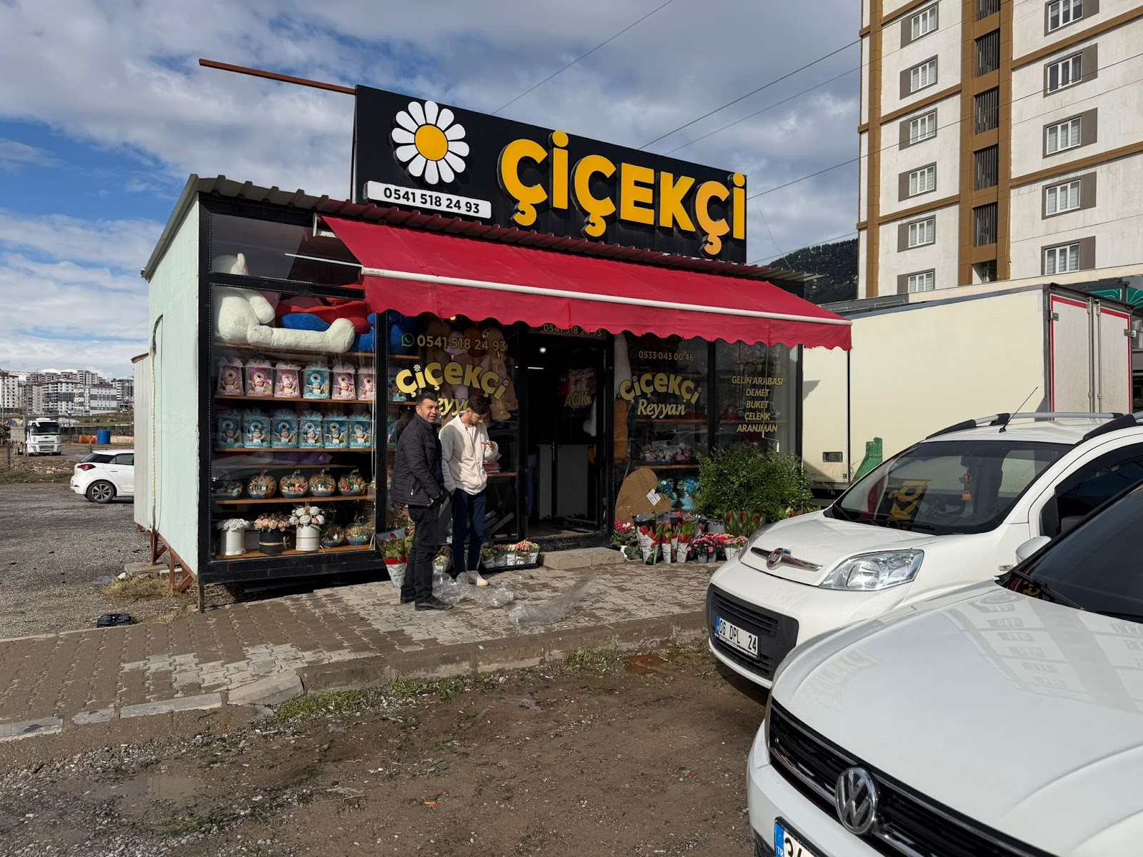 Kahramanmaraş Çiçekçi Reyyan kır düğünü mekanı — Onikişubat