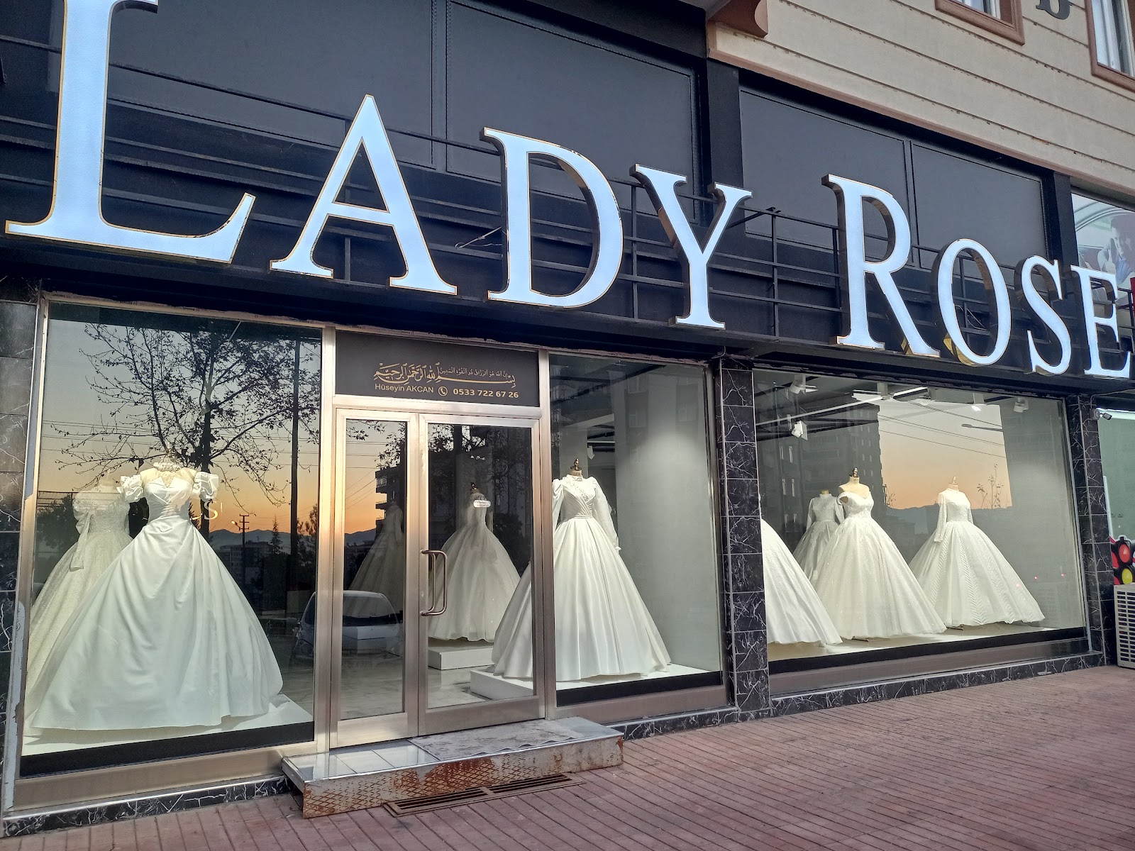 Lady Rose Gelinlik kır düğünü mekanı — Onikişubat